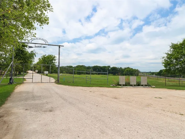 1307 County Road 2120, Meridian, TX 76665