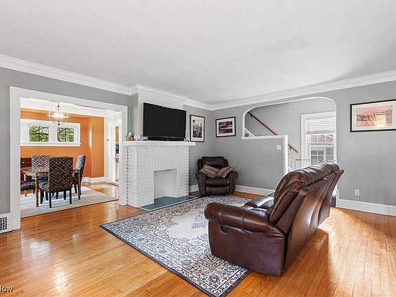 5th image of 4523 S Hills Dr