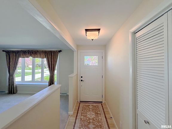 4th image of 1698 Tradewinds Ave