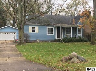 841 Woodbine Blvd, Jackson, MI 49203