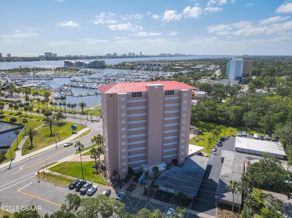 404 S Beach St APT 801, Daytona Beach, FL 32114