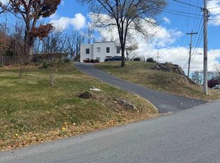 661 W Frederick St, Staunton, VA 24401