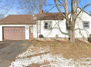 105 Albert Ave, Wethersfield, CT 06109