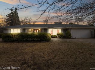 17220 Pontchartrain Blvd, Highland Park, MI 48203
