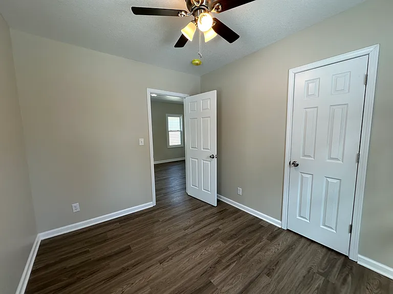 2657 Pearce Ave — Photo 4