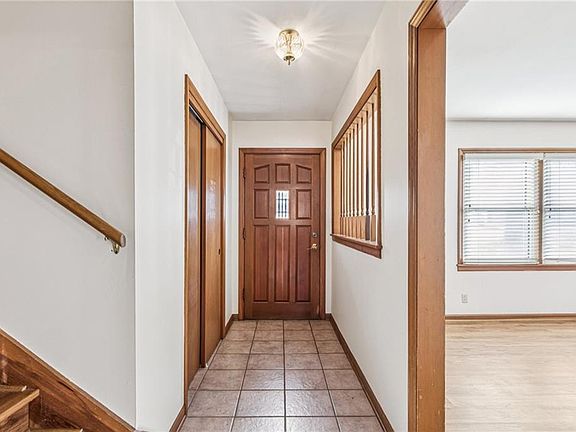 2nd image of 9608 W 93rd St