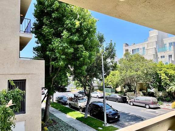 5th image of 8630 Burton Way #105