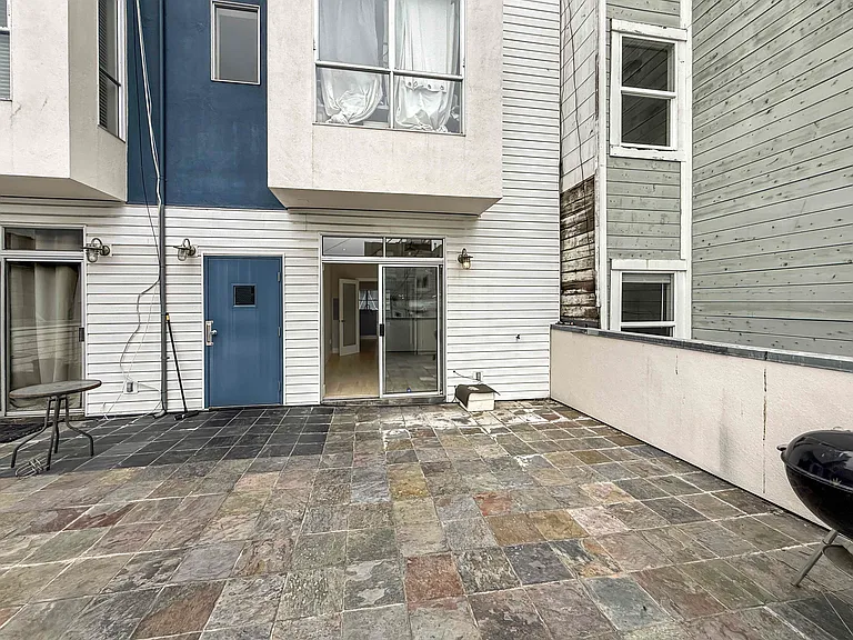 563 Minna St #2 — Photo 22