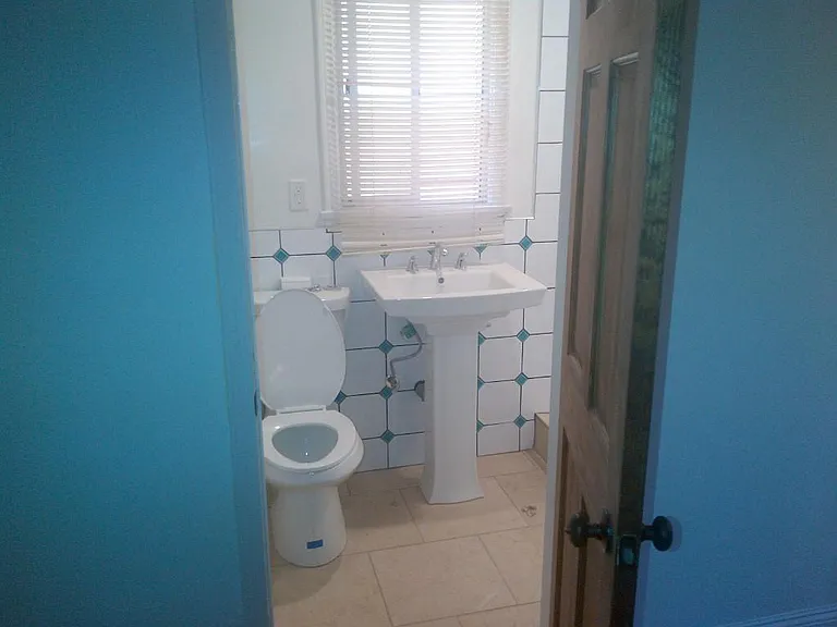 6111 Romaine St #103 — Photo 8