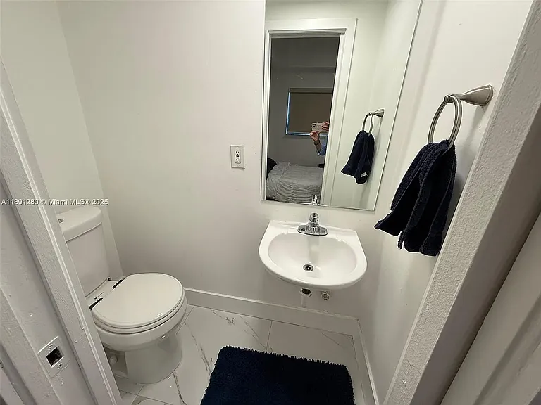 1638 SW 3rd St #303 — Photo 10