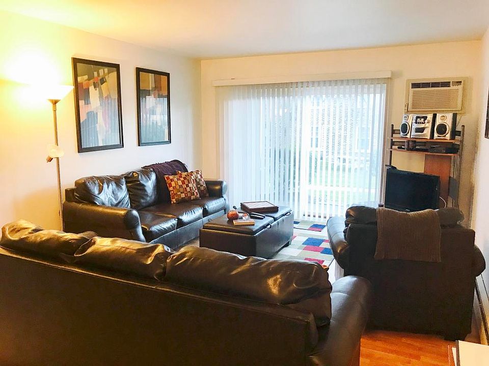 1st image of 114 Hank Jay Dr Unit B
