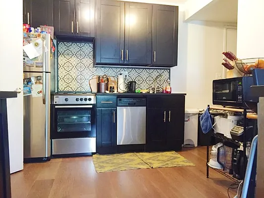 Rented by In Haus LLC | media 4