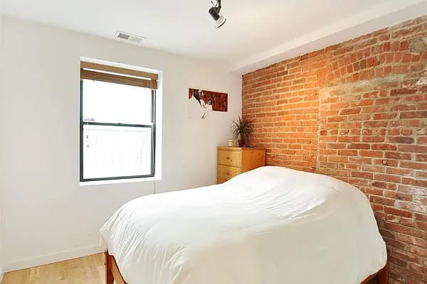 Sold by Corcoran | media 6