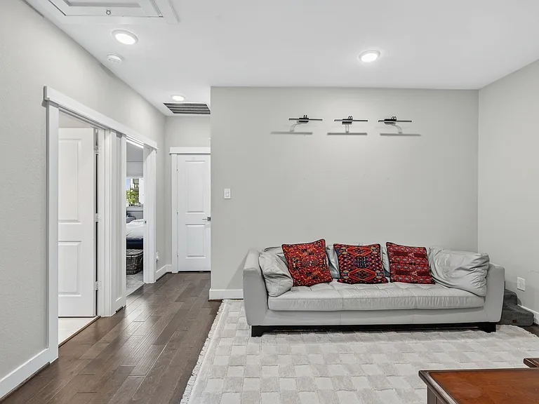 1423 Biondo Way — Photo 24