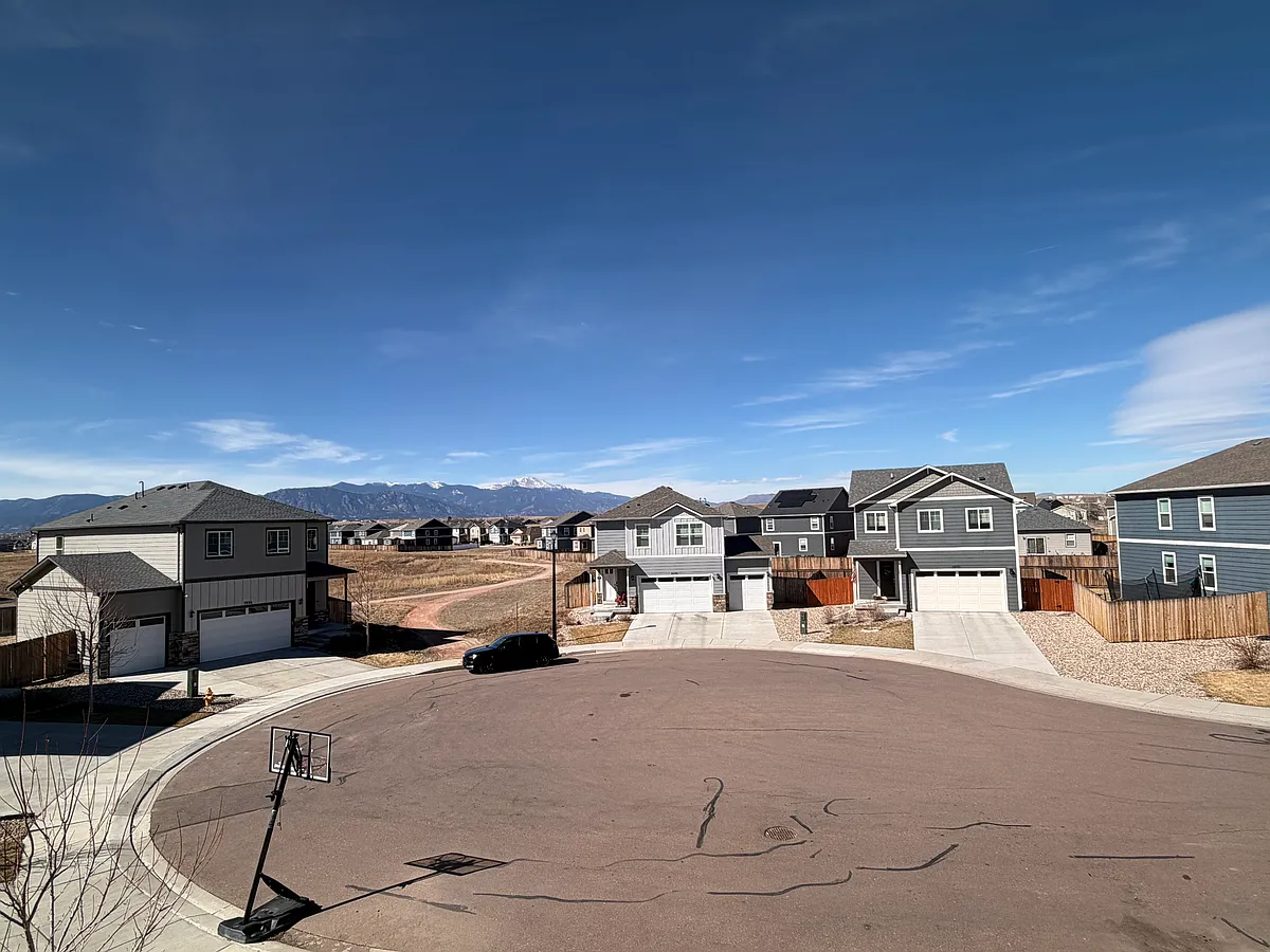 Building Photo - 6977 Maidford Dr