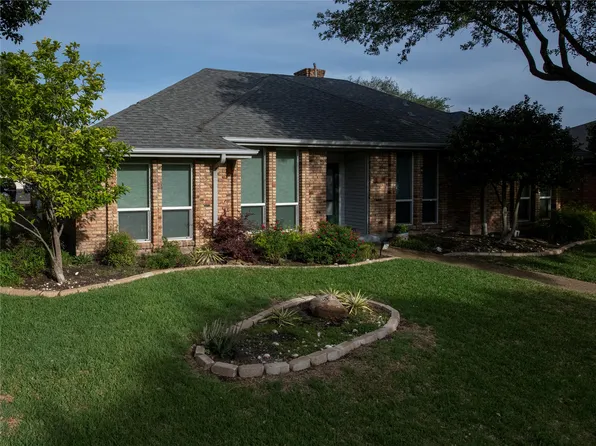 12706 Whispering Hills Dr, Dallas, TX 75243