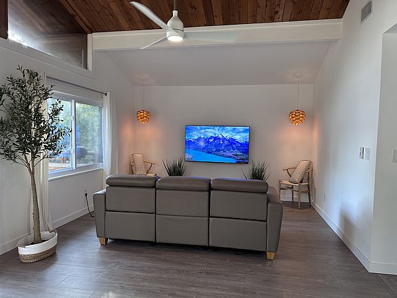 3rd image of 1300 Pleasant Way S