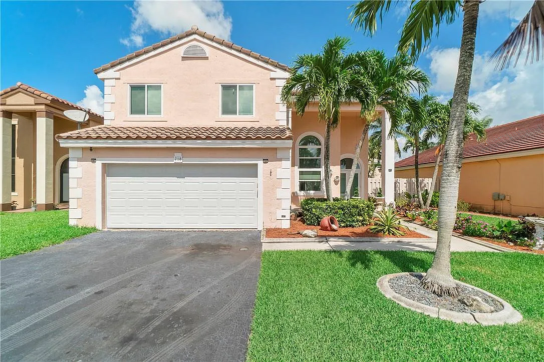 3 bed, 2.5 bath, 1801 sqft, $3,500 — Photo 2