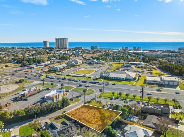 105 Armstrong Cir, Panama City Beach, FL 32413