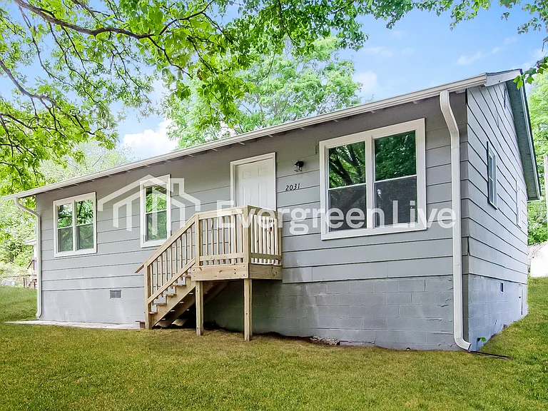 2031 Pine Dr — Photo 15