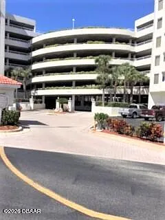 3 Oceans West Blvd #4A6