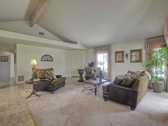 2nd image of 4040 Aeolia Way