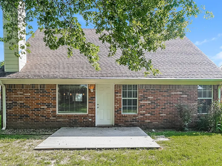 277 Gaslight Cv — Photo 17