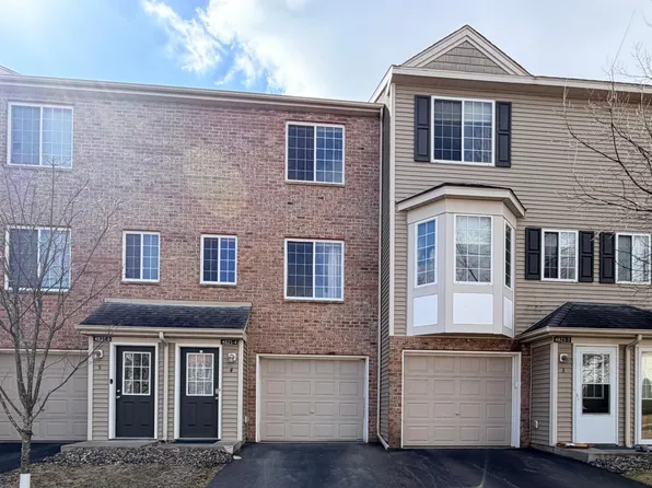 4821 Elm Dr N Unit 4, Hugo, MN 55038