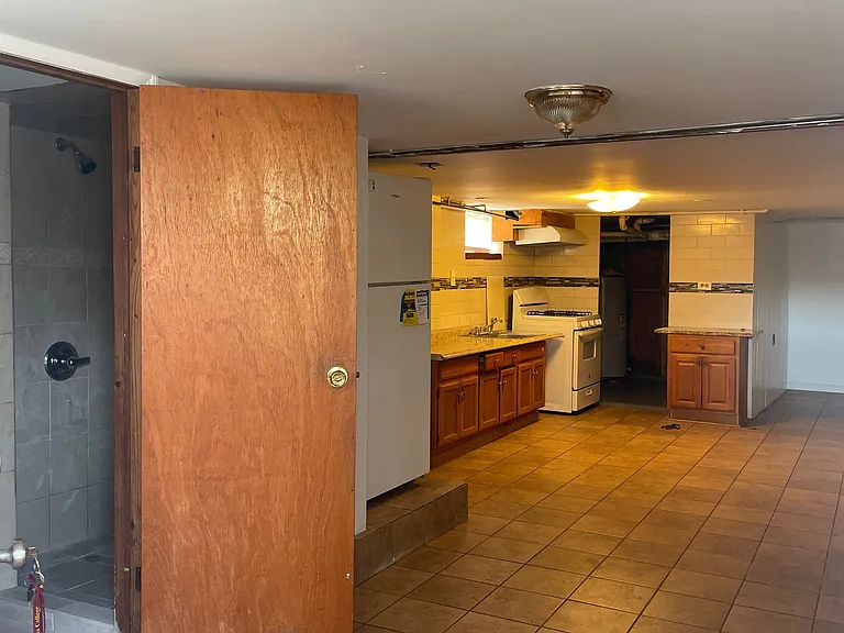 1228 McAlpine Ave — Photo 12