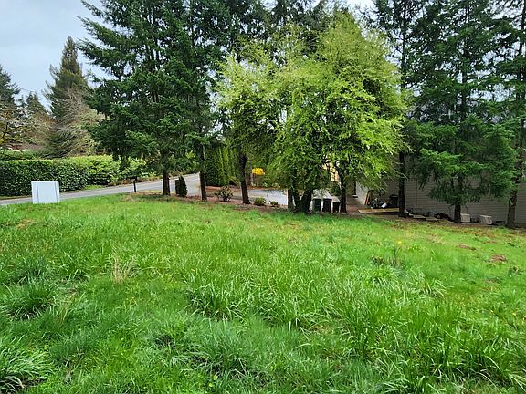 5th image of 840 SW Stephenson St