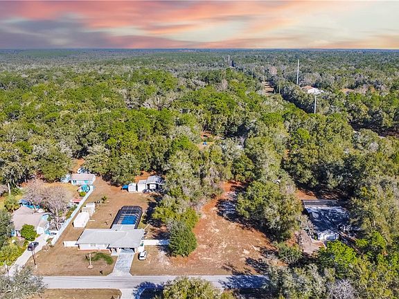 3rd image of 5595 E Arthur St