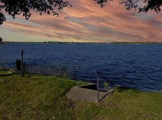 21560 Fairview St, Greenwood, MN 55331