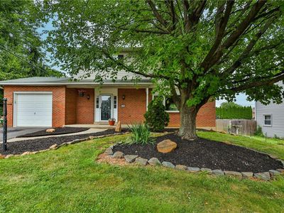 1123 Westbury Dr, Bethlehem, PA, 18017