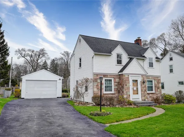 805 Hinchey Rd, Rochester, NY 14624