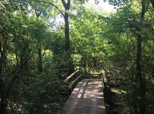 9014 Hunter Rd, Capron, IL 61012