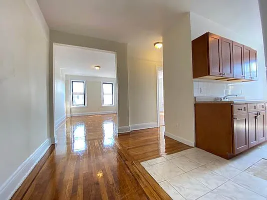 Rented by Queens Apartments Realty LLC | media 11