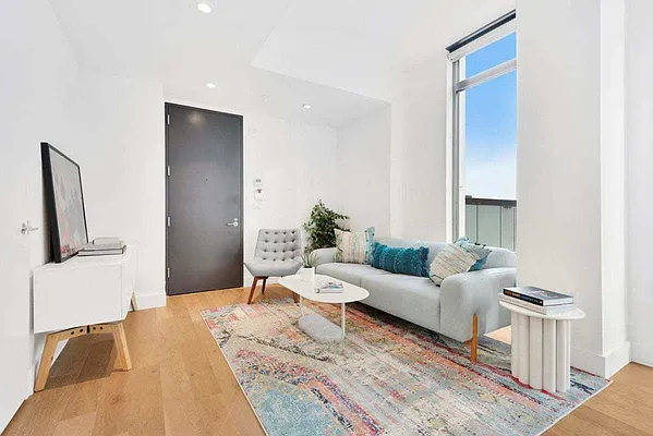 Rented by MOTION New York | media 148