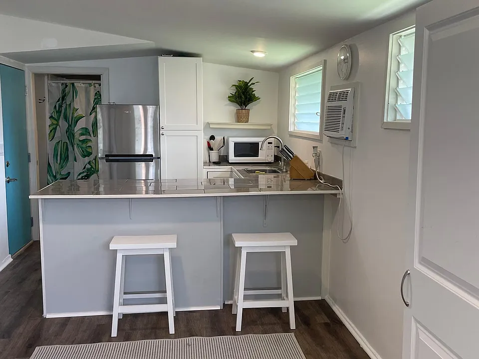 280 N Kainalu Dr #1