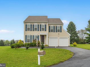 596 Stover Pl, Hummelstown, PA 17036