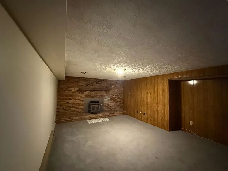 207 Dawson Dr — Photo 14