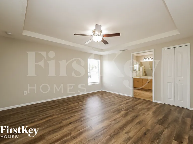 203 Roat St — Photo 10