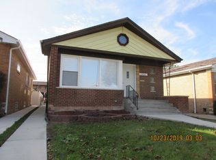 7930 S Troy St, Chicago, IL 60652