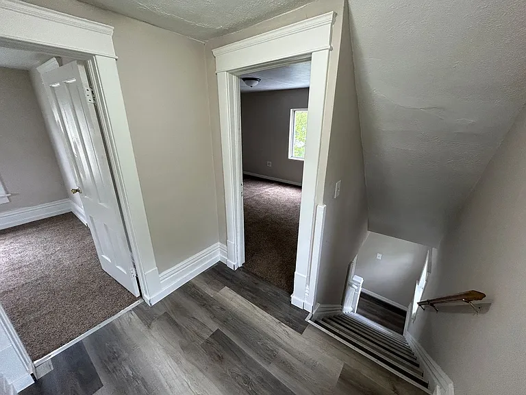 109 Kent Ct — Photo 10