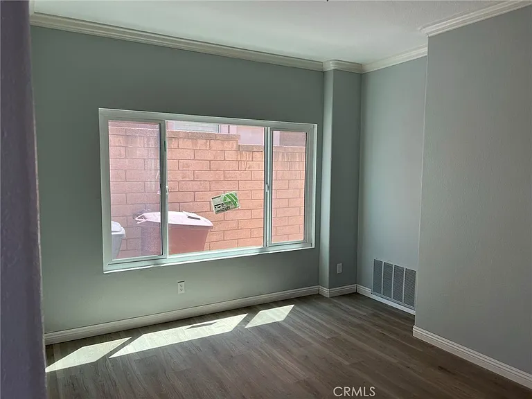 543 S Eveningsong Ln — Photo 7