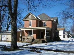 185 E 3rd St, Constantine, MI 49042