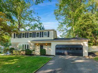 1018 Aponi Rd SE, Vienna, VA 22180