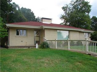 210 Killarney Rd, Wexford, PA 15090