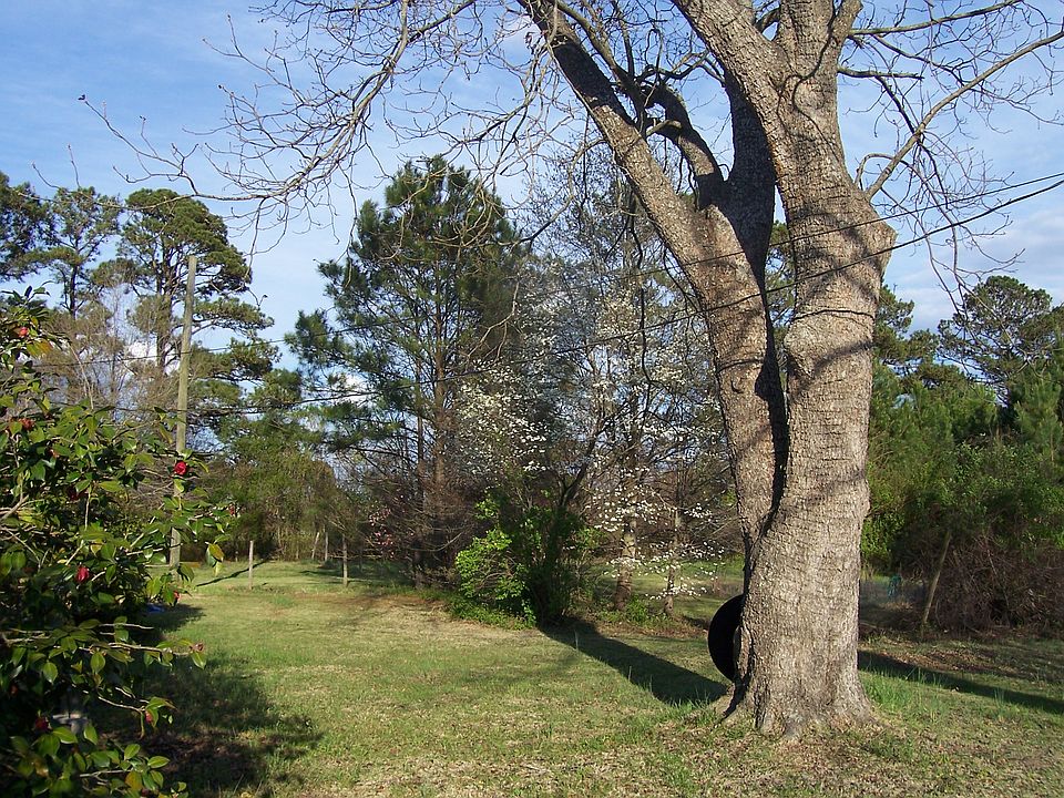 2nd image of 214 Meadowview Rd
