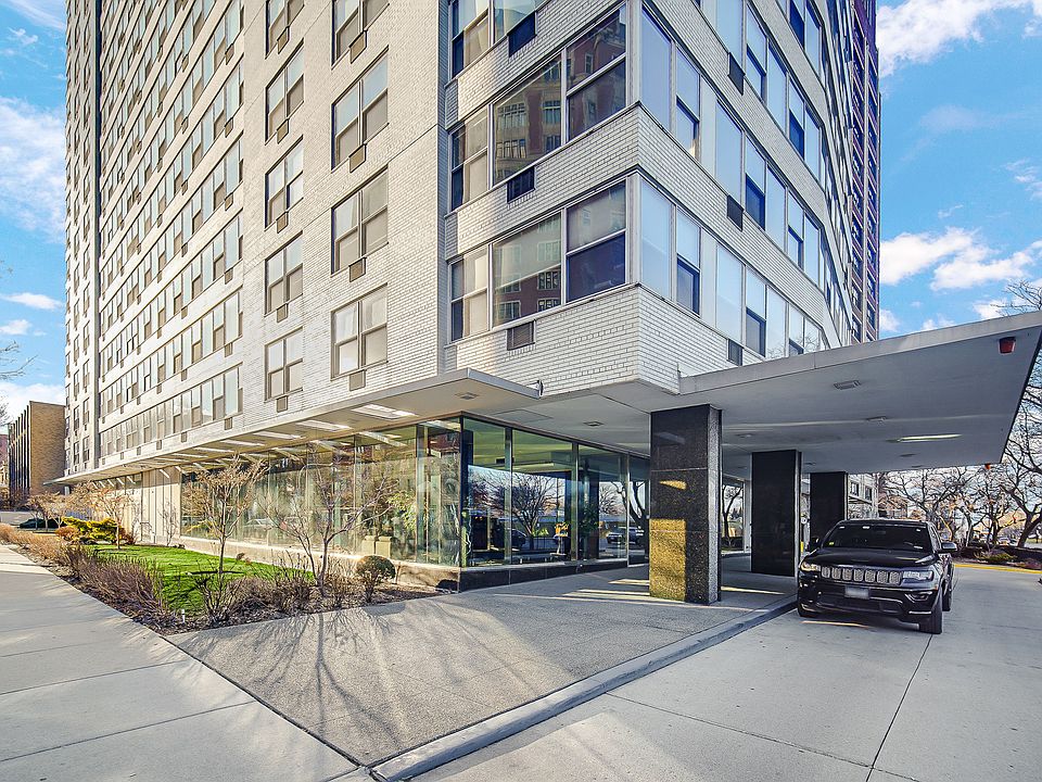 1st image of 3900 N Lake Shore Dr APT 3H