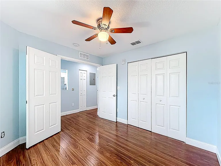 2260 Grenwich Ave #2260 — Photo 22